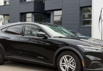 Ford Mustang 66.900 km 26.500 &euro; Krefeld 47805