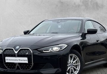 BMW i4 29.984 km 41.500 &euro; Krefeld 47809