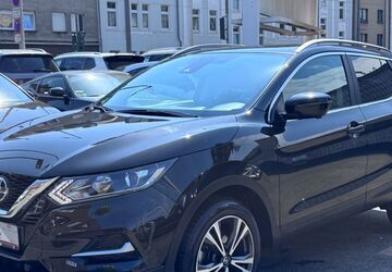 Nissan Qashqai 82.122 km 17.850 &euro; Oberhausen 46045