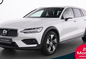 Volvo V60 Cross Country 46.793 km 35.990 &euro; Essen-Kray 45309