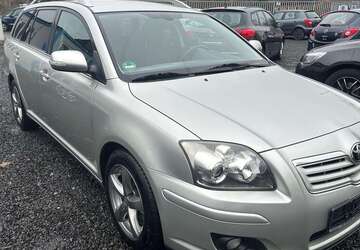Toyota Avensis 235.000 km 1.950 &euro; Dorsten 46282