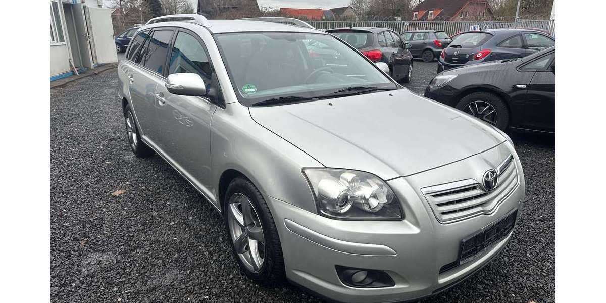 Toyota Avensis 235.000 km 1.950 &euro; Dorsten 46282