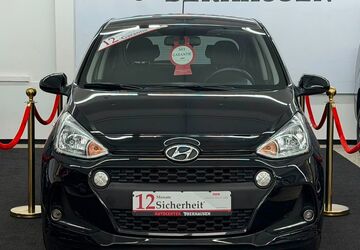 Hyundai i10 70.399 km 10.699 &euro; Oberhausen 46049
