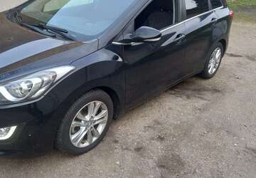Hyundai i30 173.000 km 5.700 &euro; essen 45138