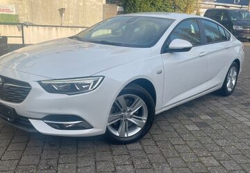 Opel Insignia 196.558 km 9.990 &euro; Düsseldorf 40597
