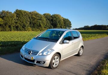 Mercedes-Benz A 160 107.565 km 4.550 &euro; Düsseldorf 40468