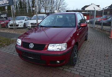 VW Polo 122.000 km 2.990 &euro; Duisburg 47249
