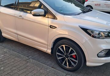 Ford Kuga 85.000 km 14.900 &euro; oberhausen 46147