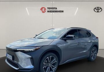 Toyota bZ4X 14.100 km 35.660 &euro; Krefeld 47809