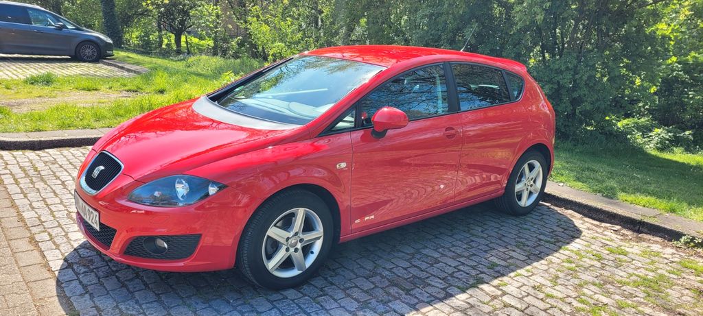 Seat Leon 65.000 km 8.200 &euro; Duisburg 47167