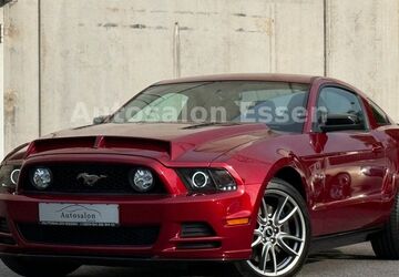 Ford Mustang 64.254 km 26.490 &euro; Essen 45141