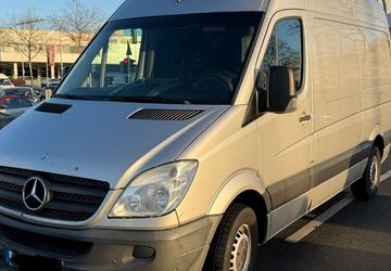 Mercedes-Benz Sprinter 325.142 km 8.900 &euro; Oberhausen 46045