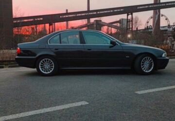 BMW 530 320.000 km 3.700 &euro; Kamp-Lintfort 47475