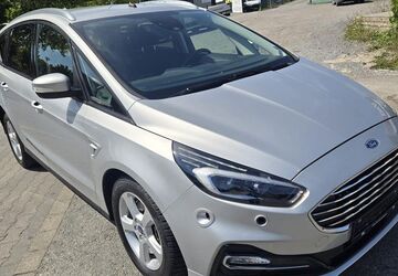 Ford S-Max 65.700 km 13.590 &euro; Gelsenkirchen 45884