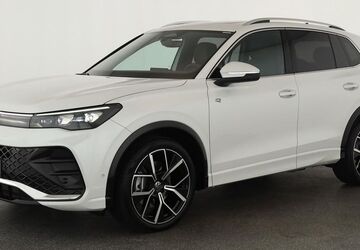 VW Tiguan 6.900 km 44.384 &euro; Düsseldorf 40233