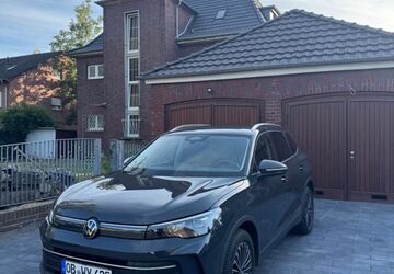 VW Tiguan 44.000 km 31.999 &euro; Oberhausen 46147