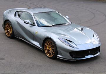 Ferrari 812 24.754 km 319.812 &euro; Düsseldorf 40233