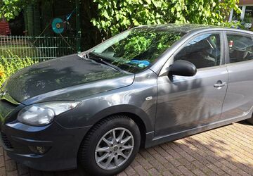 Hyundai i30 90.027 km 4.700 &euro; Oberhausen 46145