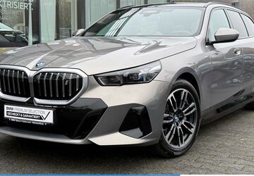 BMW i5 24.741 km 60.220 &euro; Mülheim 45472
