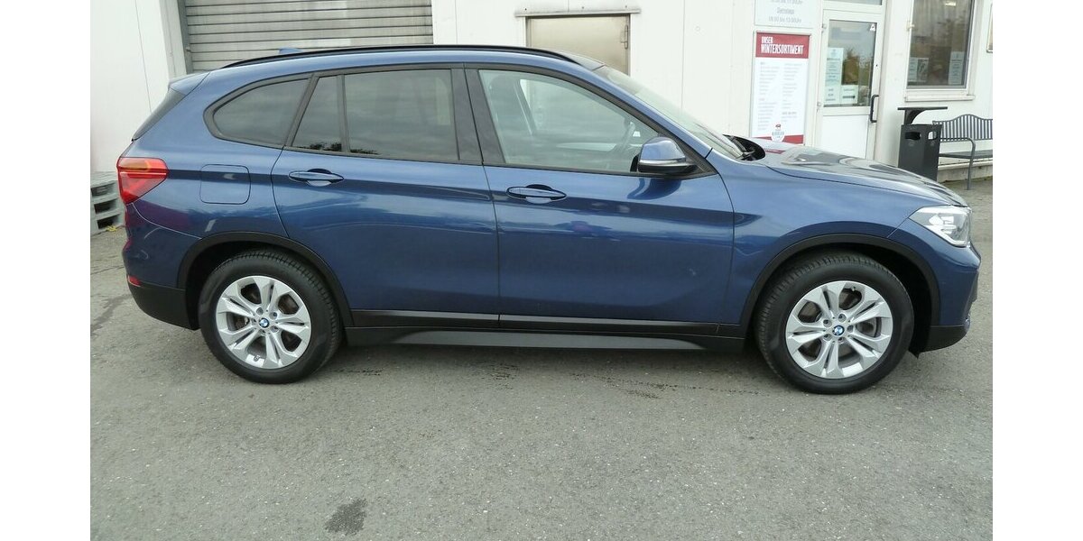 BMW X1 25e X drive Steptronic Navi Head up E-Sitze 154.000 km 17.900 &euro; Ratingen 40885