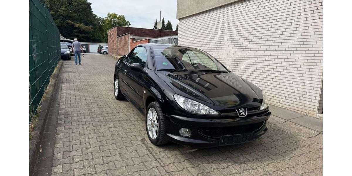 Peugeot 206 114.000 km 2.899 &euro; Essen 45143
