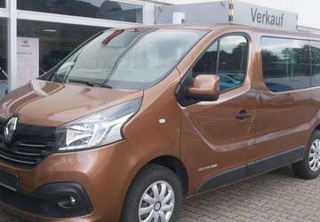 Renault Trafic 178.500 km 16.990 &euro; Oberhausen 46147