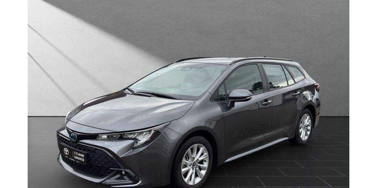 Toyota Corolla 23.062 km 25.950 &euro; Wesel 46485