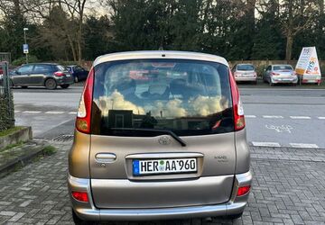 Toyota Verso 270.000 km 2.100 &euro; Gelsenkirchen 45892