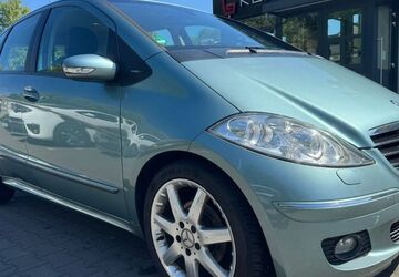 Mercedes-Benz A 180 180.000 km 2.890 &euro; Bottrop 46238