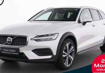 Volvo V60 Cross Country 33.751 km 34.990 &euro; Mülheim an der Ruhr 45472