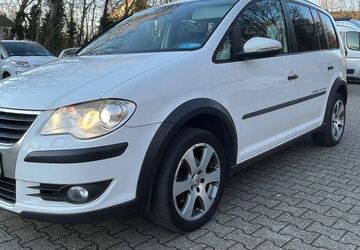 VW Touran 146.200 km 7.600 &euro; Düsseldorf 40625