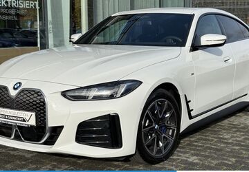 BMW i4 15.809 km 51.750 &euro; Mülheim 45472