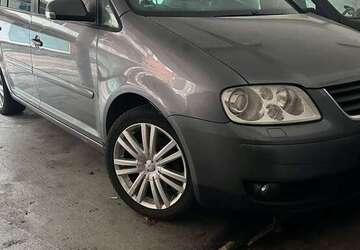 VW Touran 177.000 km 2.000 &euro; oberhausen 46145