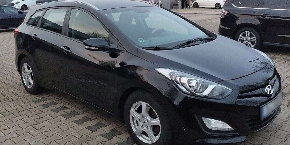 Hyundai i30 172.050 km 7.450 &euro; Düsseldorf 40237