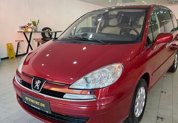 Peugeot 807 300.000 km 2.590 &euro; Recklinghausen 45661