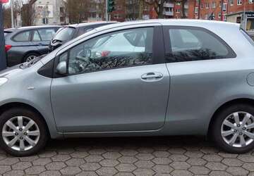 Toyota Yaris 150.000 km 3.599 &euro; Herne 44653