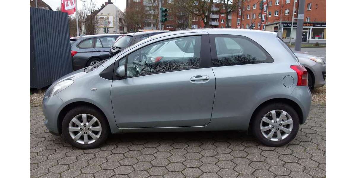 Toyota Yaris 150.000 km 3.599 &euro; Herne 44653