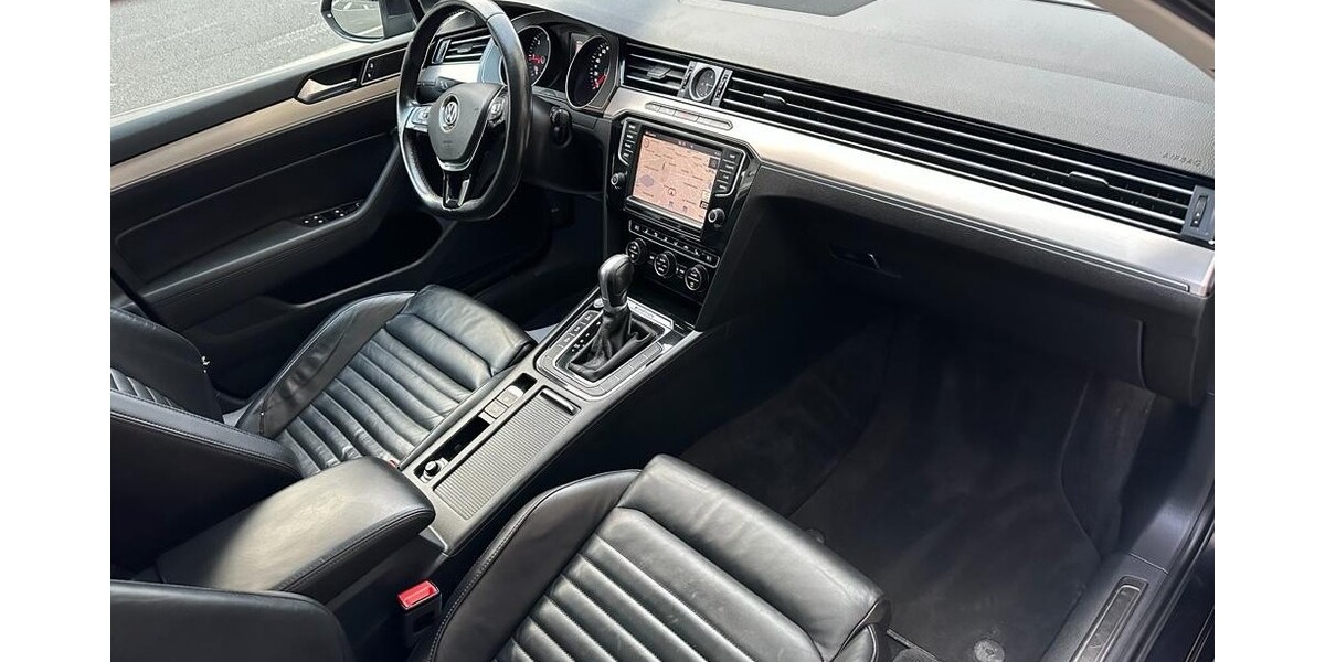 VW Passat 272.749 km 11.800 &euro; Düsseldorf 40213