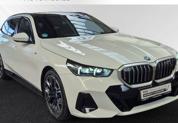 BMW i5 21.100 km 59.490 &euro; Moers 47441