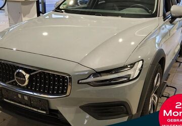 Volvo V60 Cross Country 34.984 km 34.990 &euro; Essen-Kray 45309