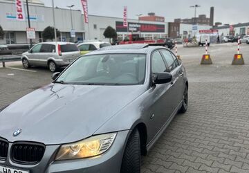 BMW 318 180.000 km 4.899 &euro; Düsseldorf 40595