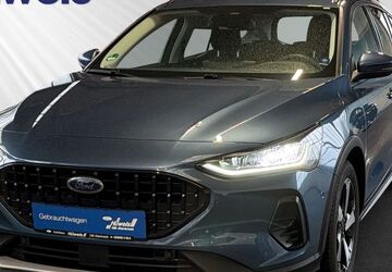 Ford Focus 6.904 km 23.990 &euro; Oberhausen - Sterkrade 46145