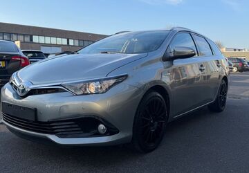 Toyota Auris 118.540 km 12.990 &euro; Düsseldorf 40233