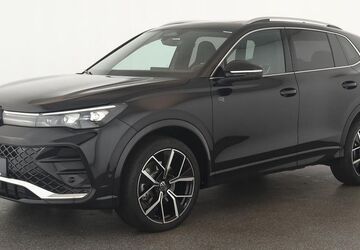 VW Tiguan 26.900 km 45.384 &euro; Düsseldorf 40233