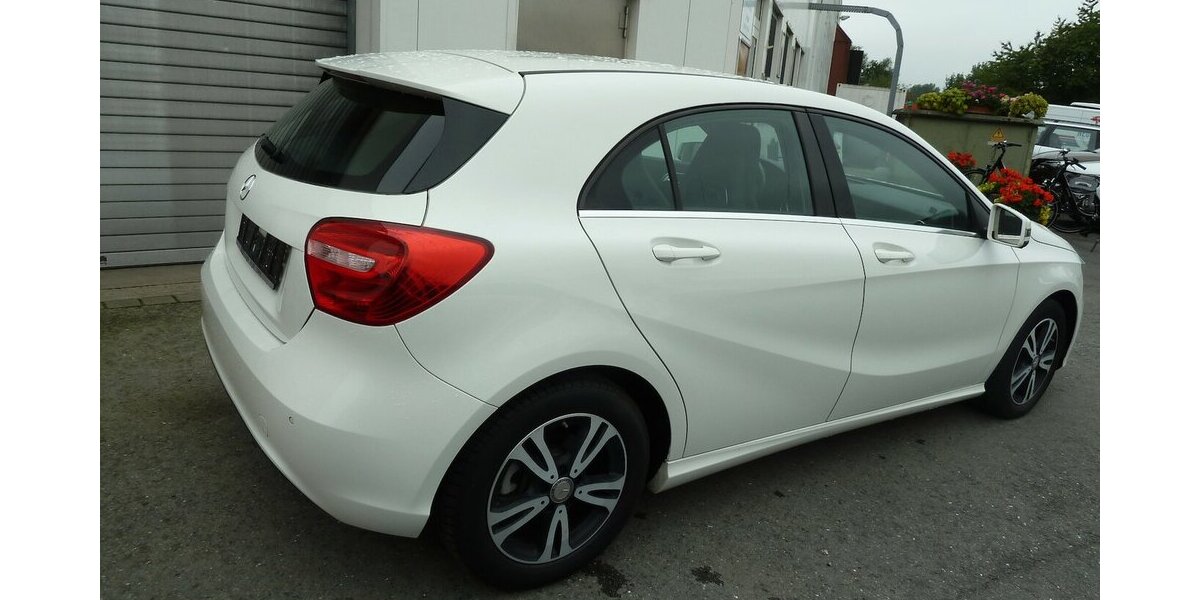 Mercedes-Benz A 180 CDI Style Sportsitze Klima Navi Alu Kamera 87.000 km 14.900 &euro; Ratingen 40885