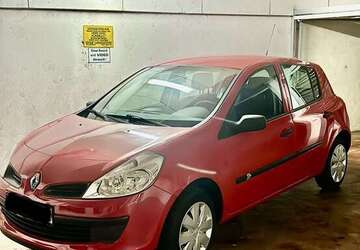 Renault Clio 89.600 km 3.490 &euro; Velbert 42549