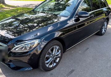 Mercedes-Benz 220 160.100 km 17.900 &euro; Krefeld 47799