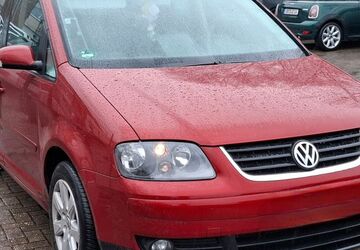 VW Touran 241.600 km 5.500 &euro; Hünxe 46569