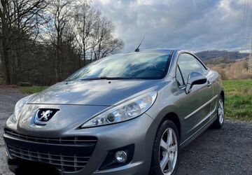 Peugeot 207 161.000 km 3.600 &euro; Oberhausen 46049