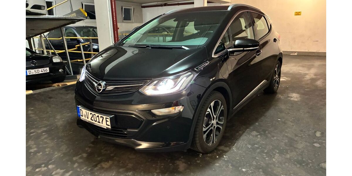 Opel Ampera-e 44.000 km 14.490 &euro; Düsseldorf 40227